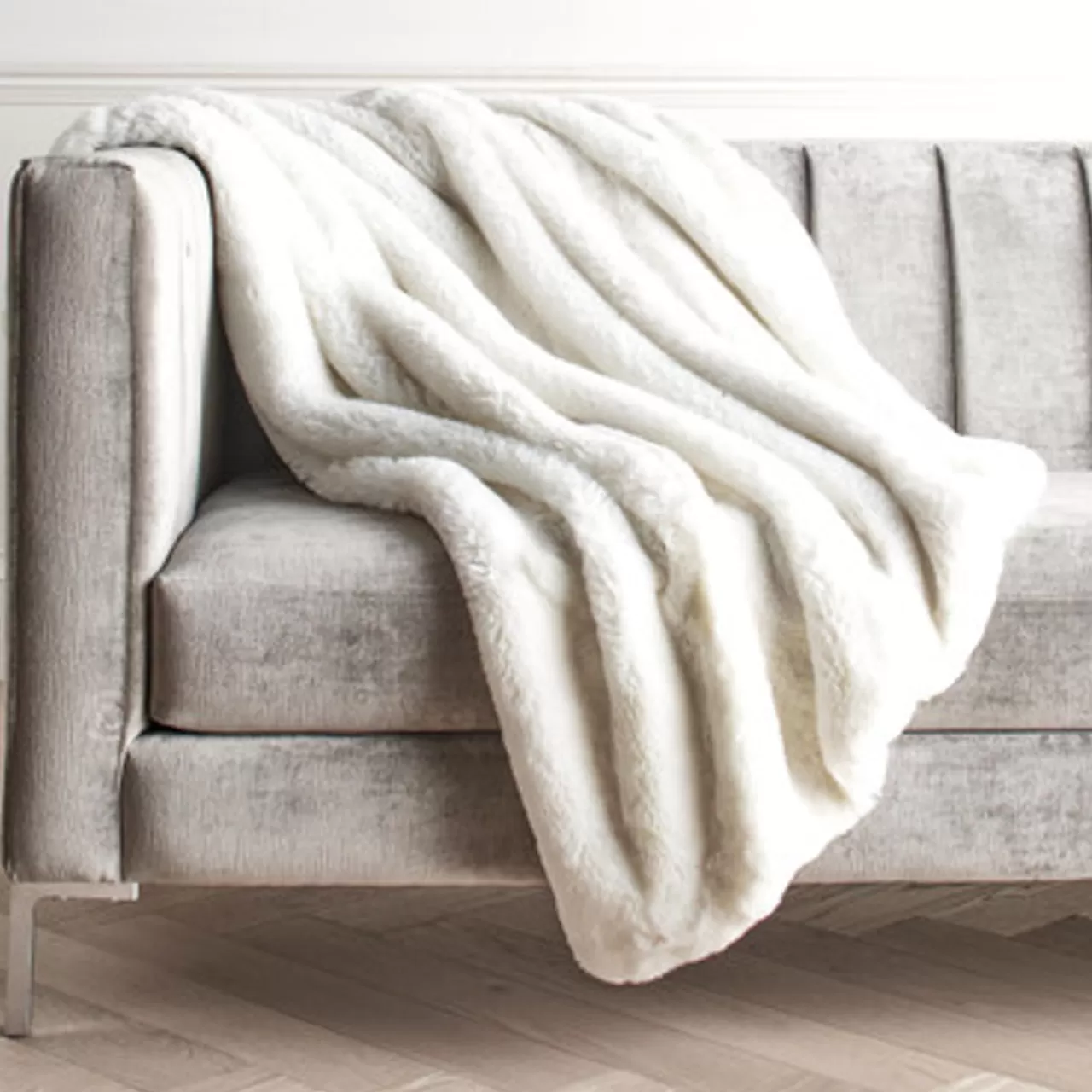 Z Gallerie Chinchilla Throw - White> Solid Throws | Textile Sale