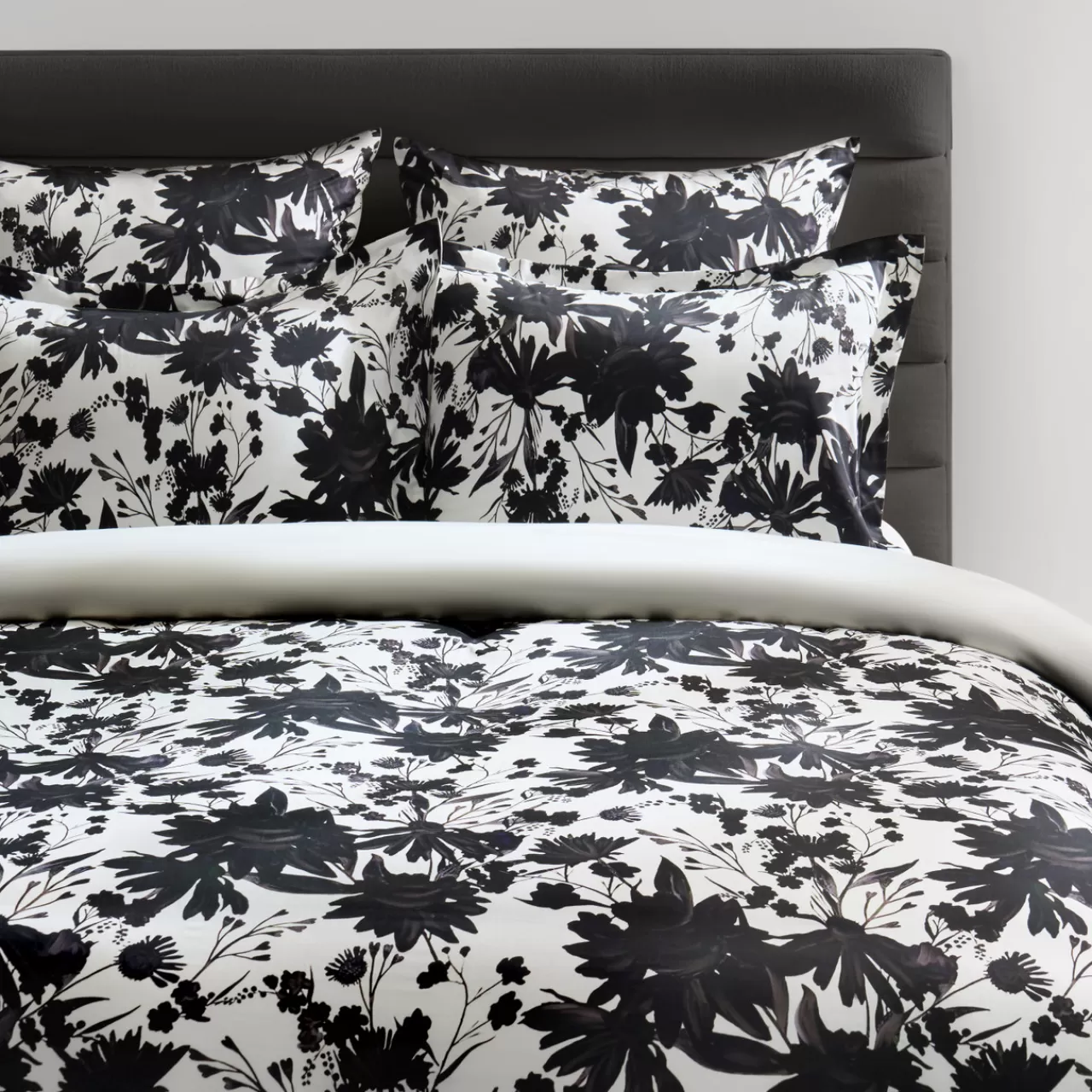 Z Gallerie Flora Bedding Set - Black/White> Printed Bedding | Duvets Covers & Shams