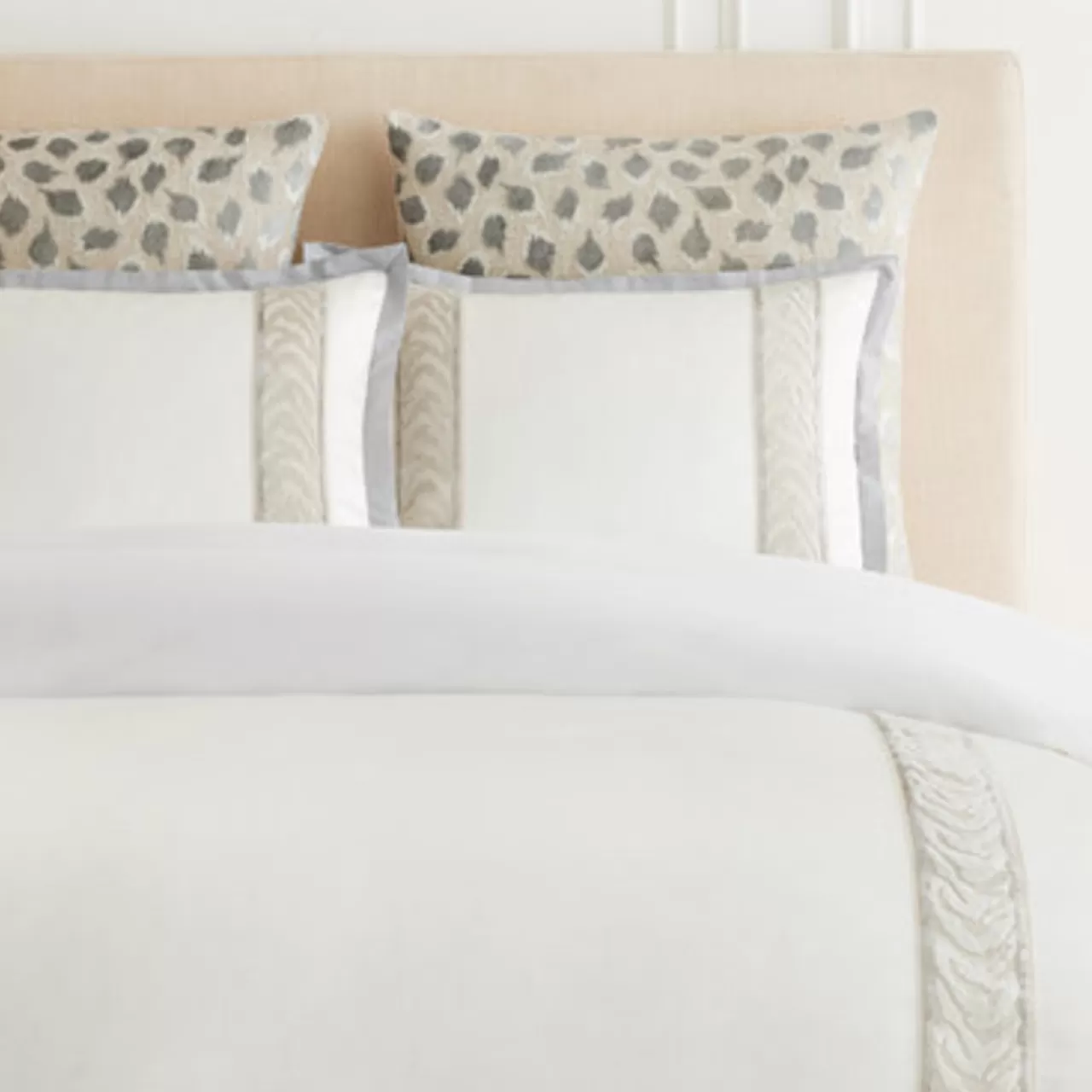 Z Gallerie Gianna Frame Bedding - Silver> Printed Bedding | Duvets Covers & Shams