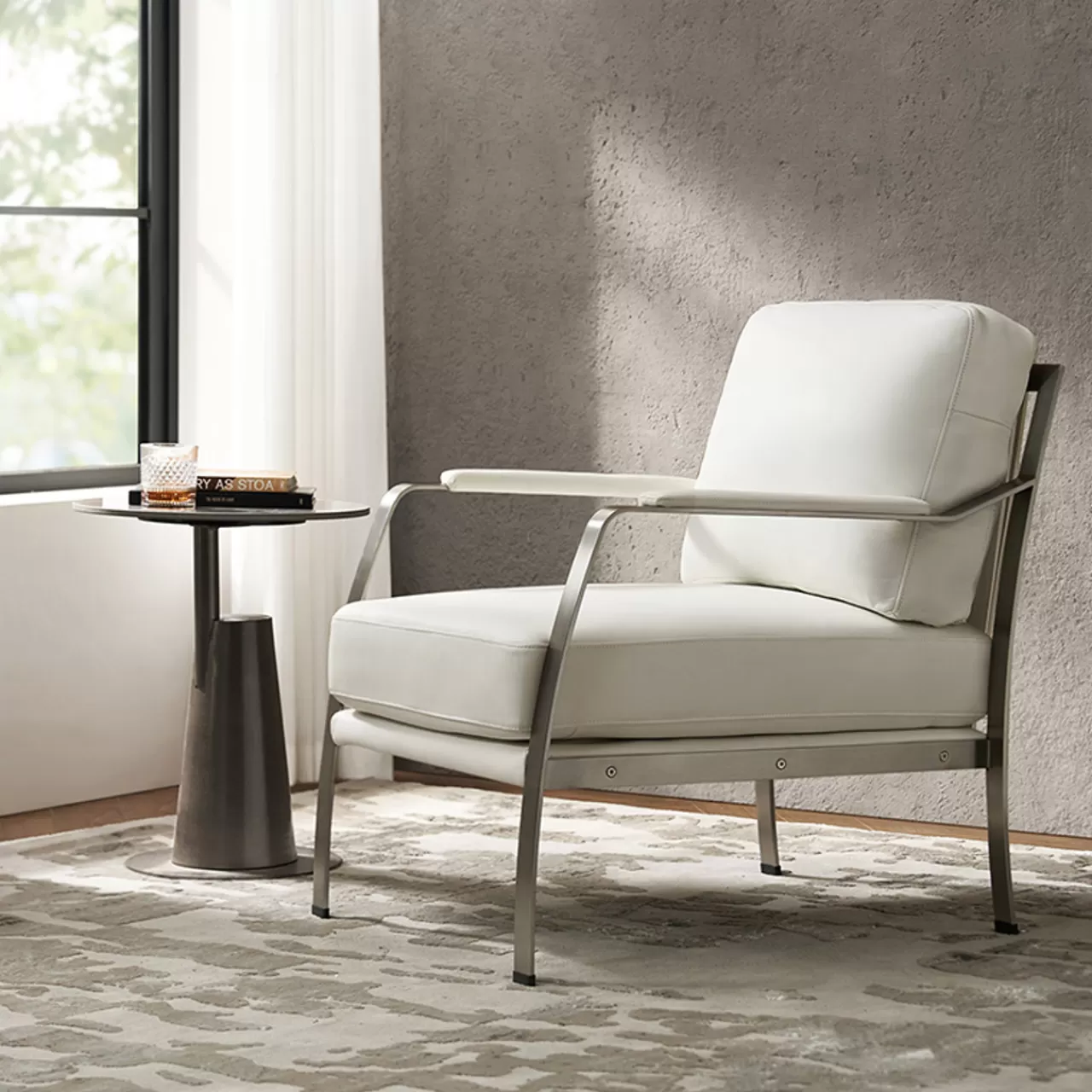 Z Gallerie Giuseppe Modern Genuine Leather Armchair> Accent Chairs