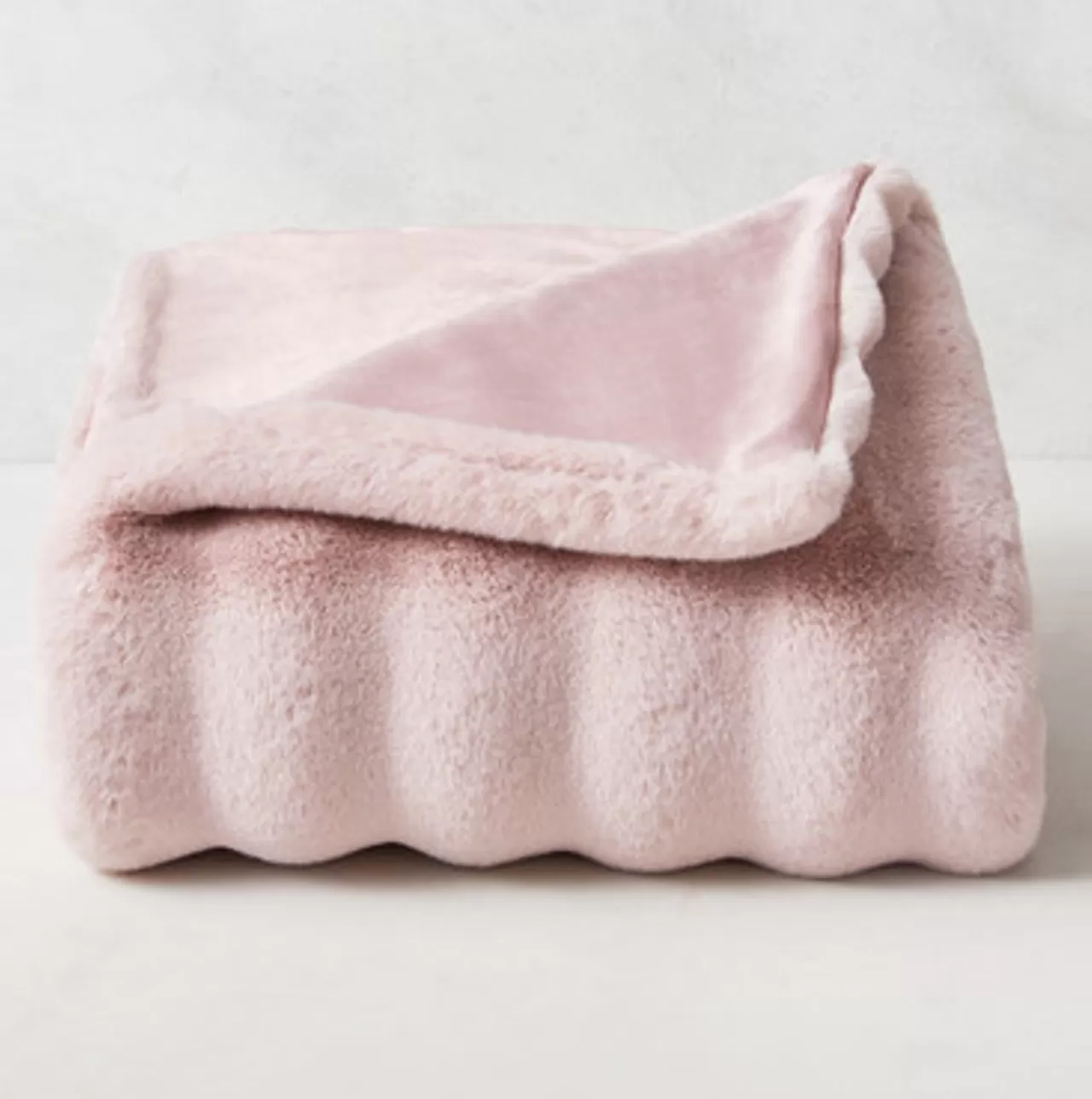 Z Gallerie Kira Throw - Blush> Solid Throws | Textile Sale