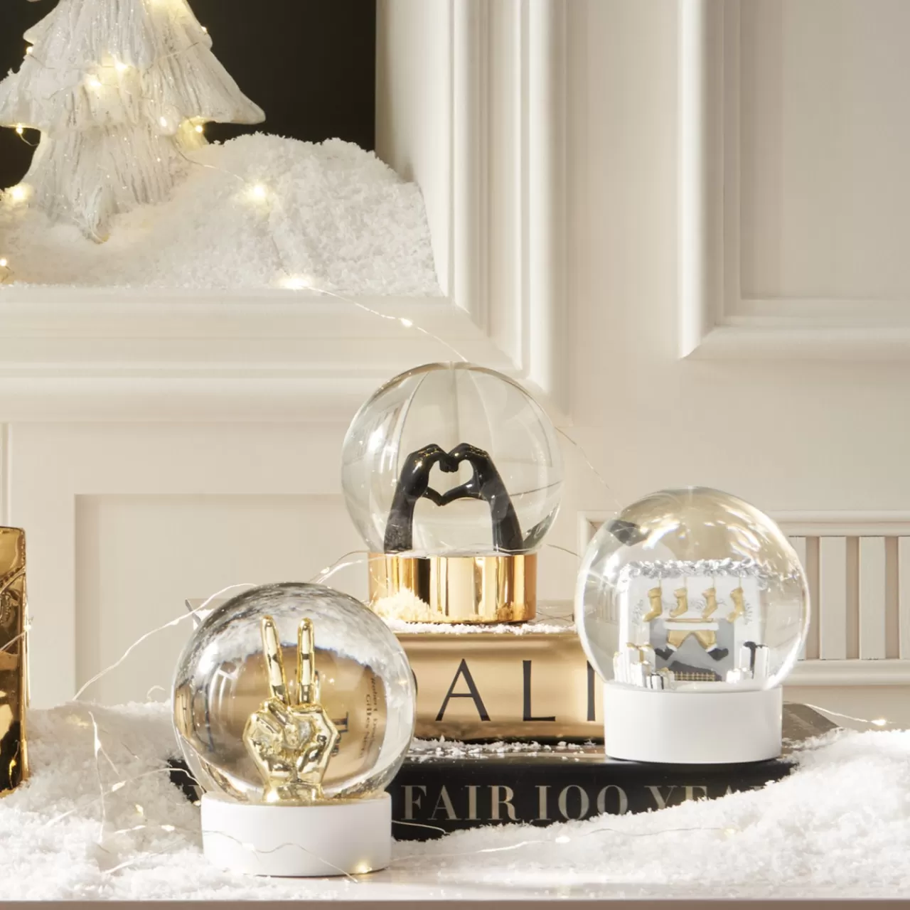 Z Gallerie Love Hands Gitter Globe> Décor | Ornaments