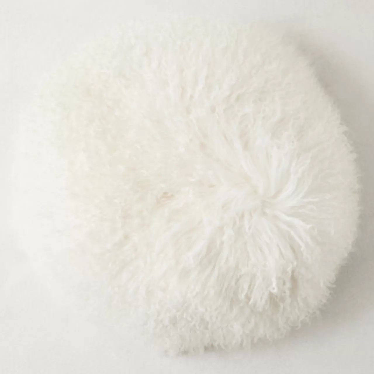 Z Gallerie Mongolian Round Pillow 18" - White> Textile Sale | Mongolian & Fur Pillows