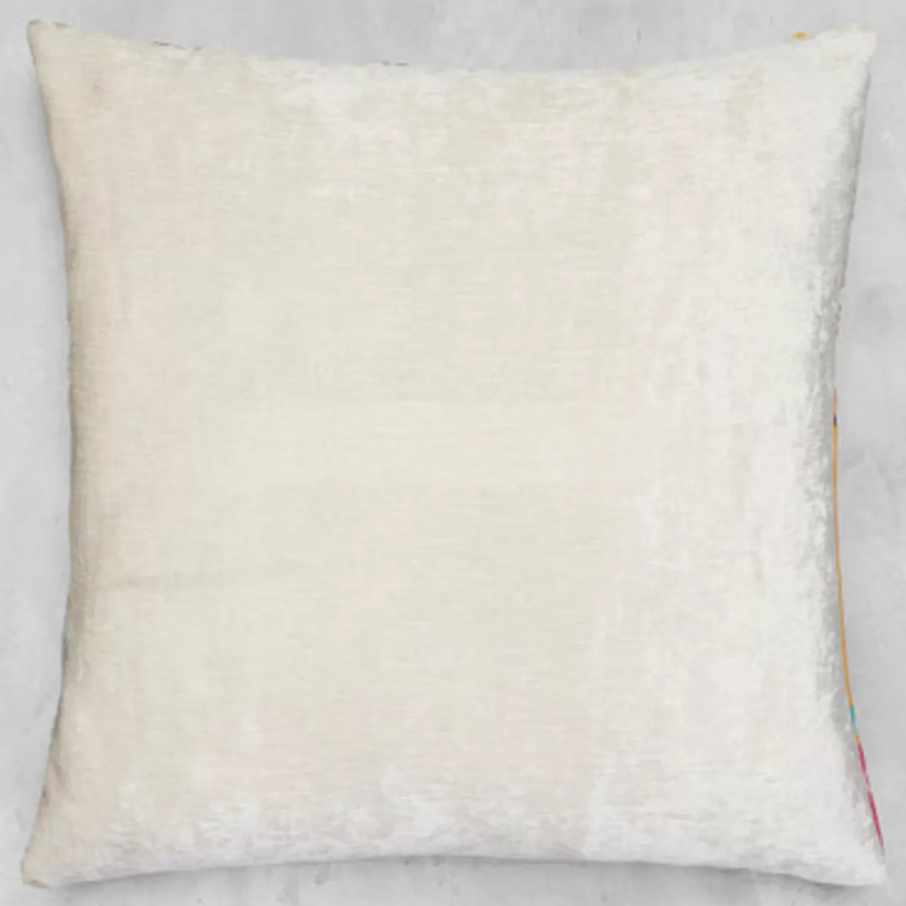 Z Gallerie Nikki Chu - Adwin Pillow 22" - Honeysuckle> Textile Sale | Patterned Pillows