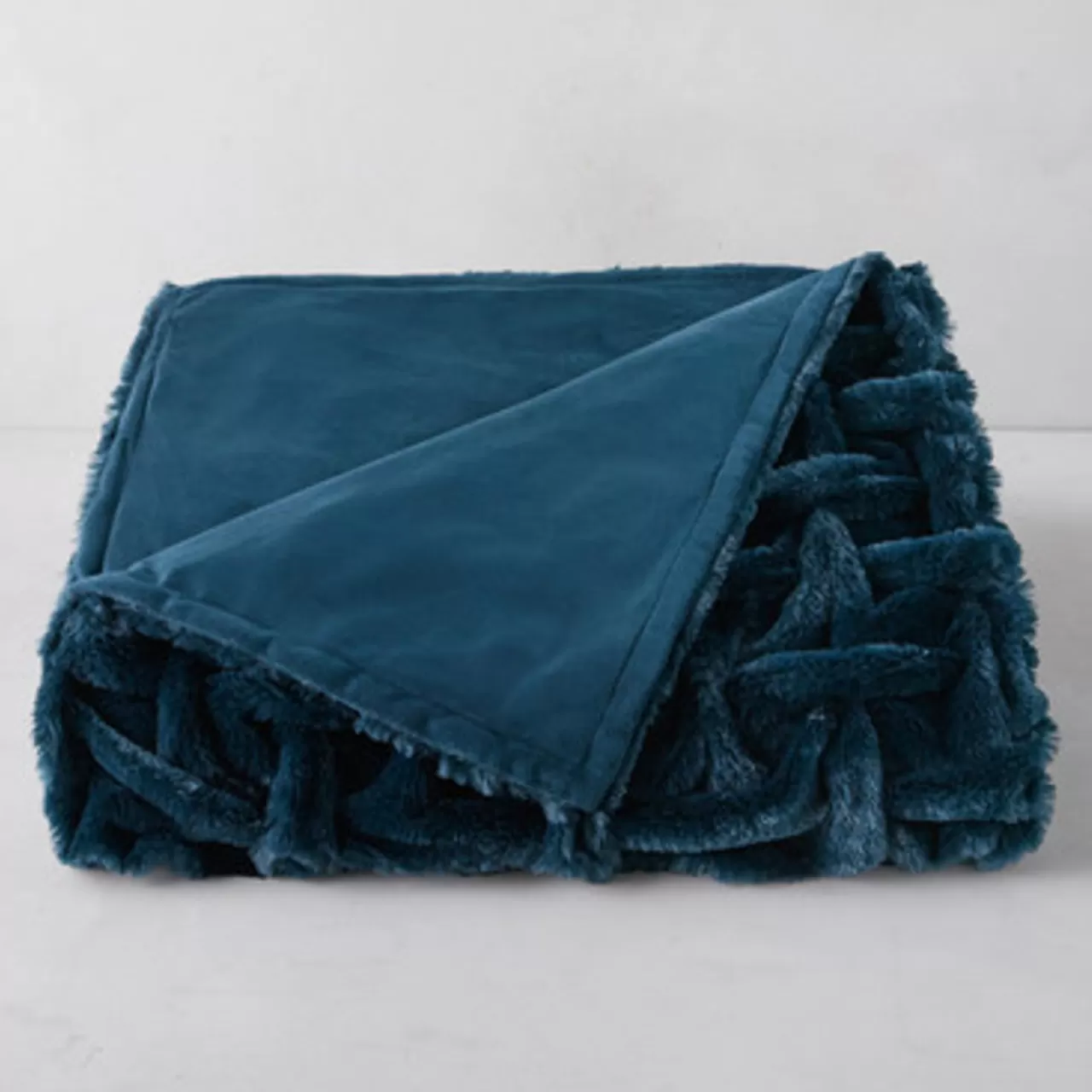 Z Gallerie Oslo Throw - Cerulean> Solid Throws | Textile Sale