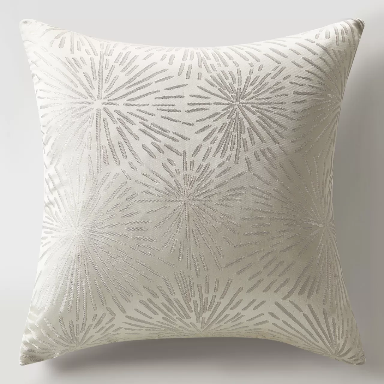 Z Gallerie Starburst Jaqcuard Pillow 22"> Textile Sale | New Pillows