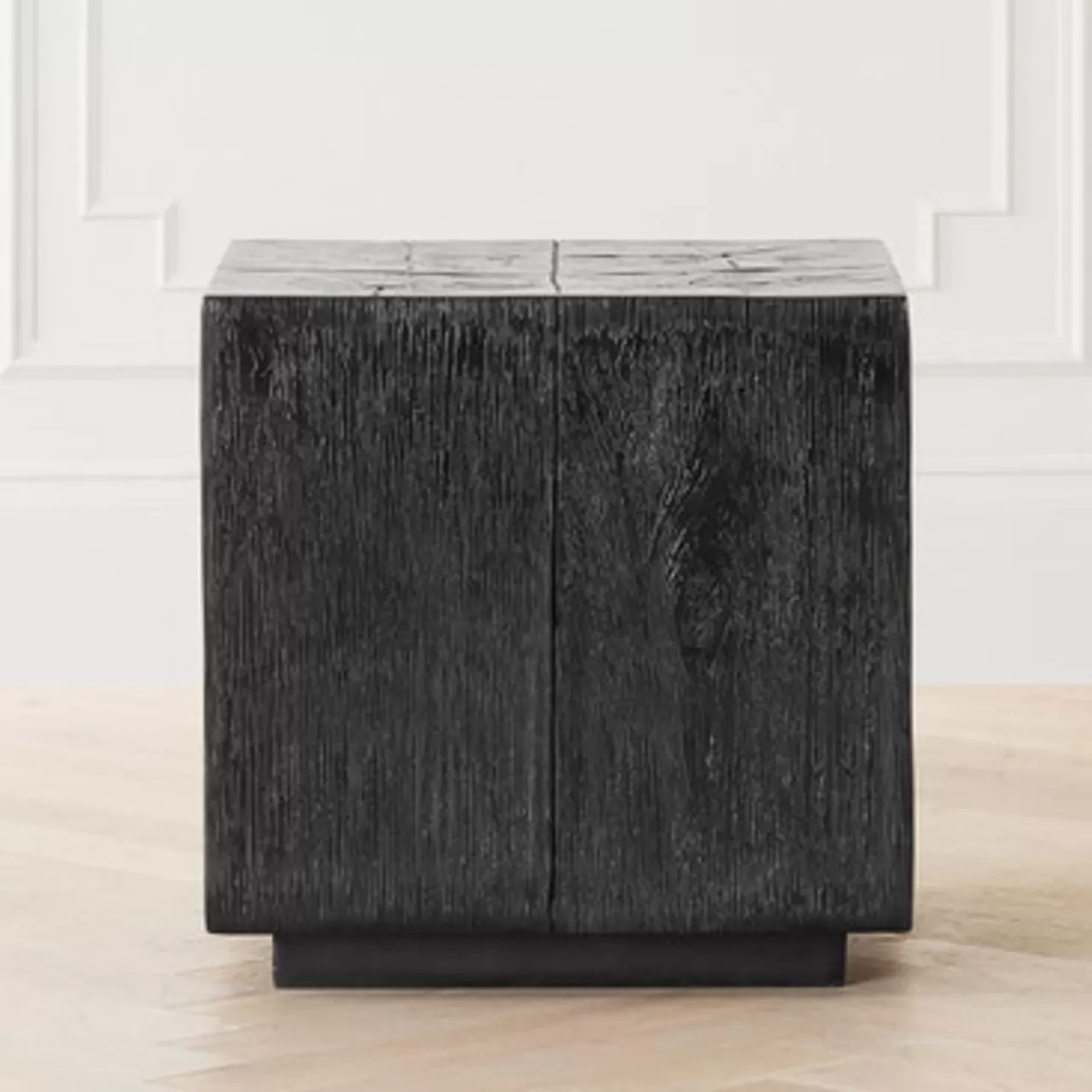 Z Gallerie Timber End Table> Side Tables