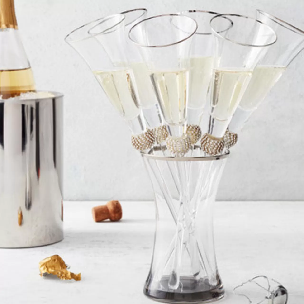 Z Gallerie Victoria Toasting Flutes - Set of 6> Barware & Entertaining | Tabletop Sale